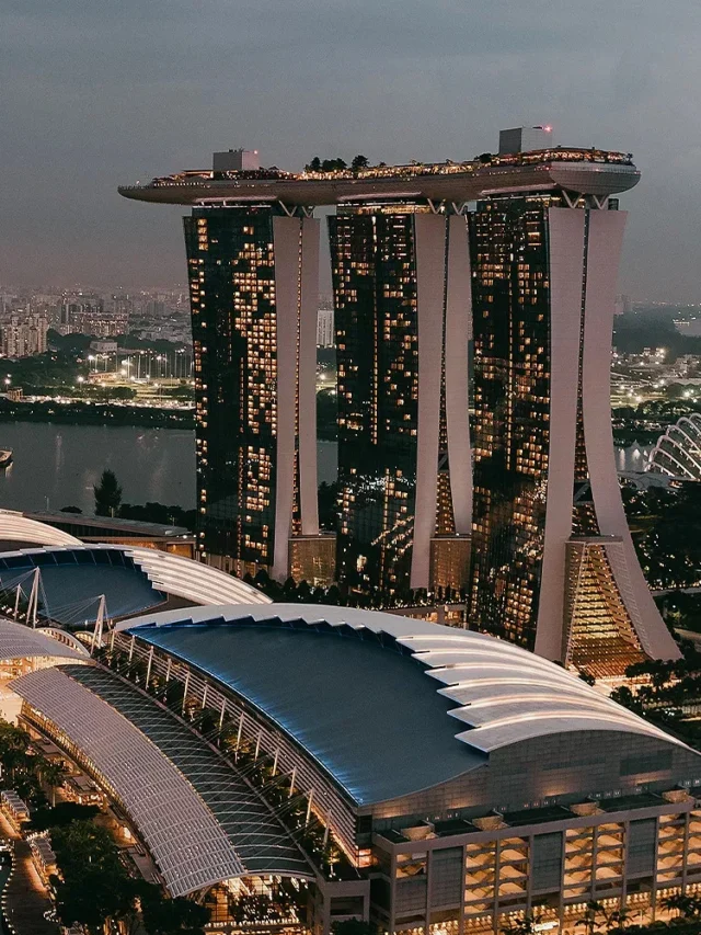 marina-bay-lanscape-sunset-square-2