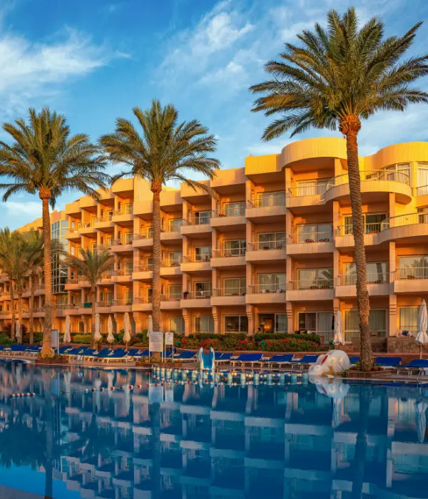 book luxury hotel