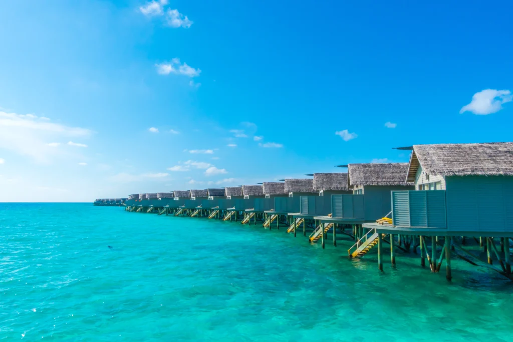 book hotel in Maldives