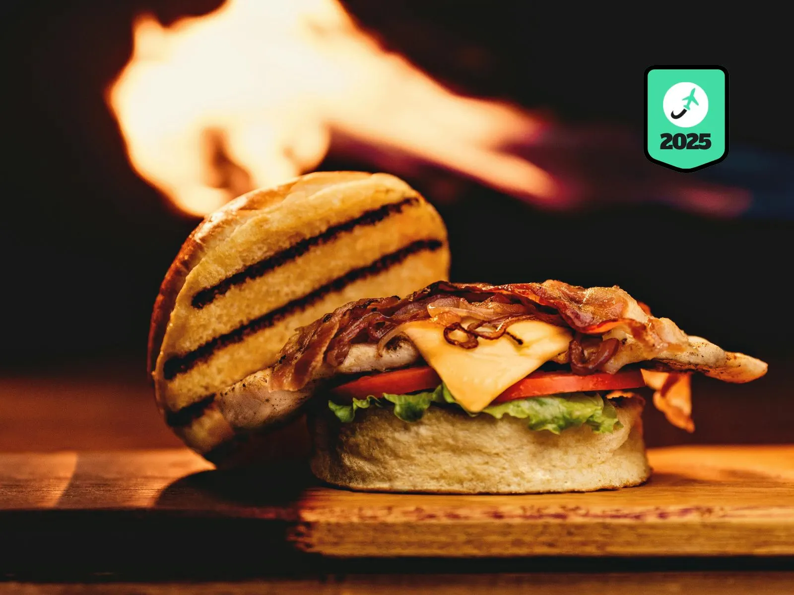 Read more about the article 9 Iconic American Foods to Eat on a Road Trip Across the USA